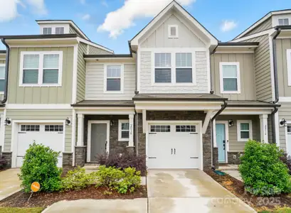 New construction Townhouse house 2018 Crooked Oak Ln, York, SC 29745 null- photo 0