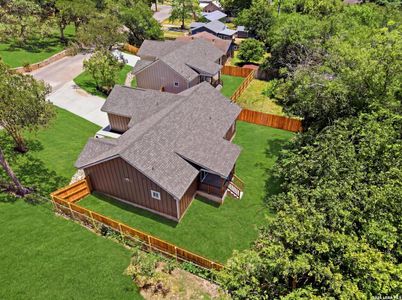 New construction Single-Family house 613 Elm St, Kerrville, TX 78028 - image