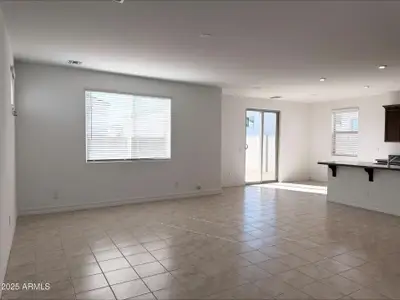 New construction Single-Family house 7411 W Rose Ln, Glendale, AZ 85303 plan Seneca - image 7