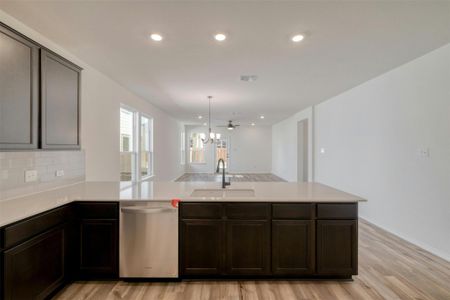 New construction Single-Family house 1624 River Plateau Dr, Leander, TX 78641 null- photo 9 9