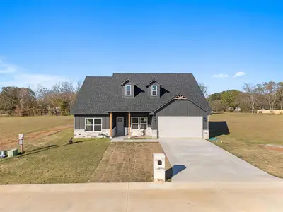 New construction Single-Family house 105 W Teal Dr, Troup, TX 75785 - image