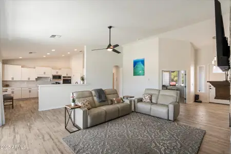 New construction Single-Family house 28635 N Tame Ln, Queen Creek, AZ 85144 - image 6