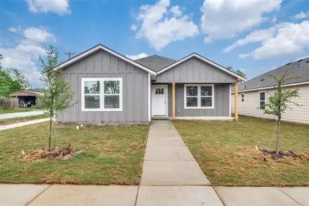 New construction Single-Family house 299 Stallings St, Terrell, TX 75160 - image