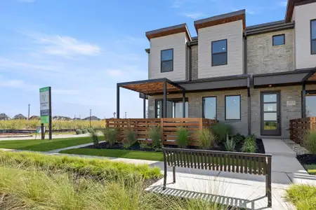 New construction Townhouse house 2001 Aldrich Rd, Celina, TX 75009 plan Hanthorne - image