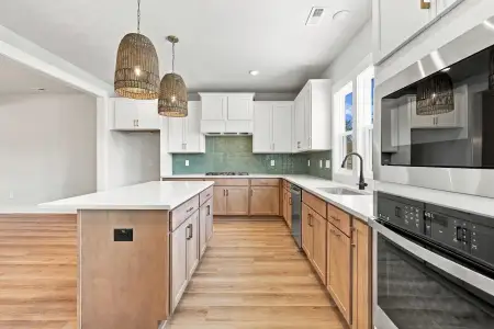 New construction Townhouse house 1122 Lamplighter Dr, Raleigh, NC 27604 plan Bluebird - image 9