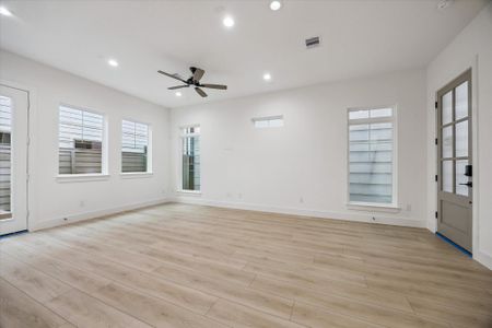 New construction Single-Family house 740 Curtin St, Houston, TX 77018 - image 18