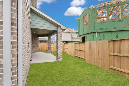 New construction Single-Family house 10023 Nectar Path, Iowa Colony, TX 77583 Rosewood - Courtyard Collection- photo 2 2