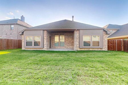 New construction Single-Family house 1312 Highcroft Ln, Forney, TX 75126 Jasmine- photo 37 37