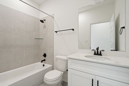 New construction Single-Family house 168 Rieber Rd, Kyle, TX 78640 plan Cypress - image 9