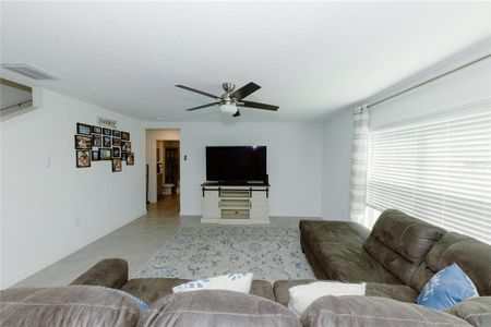 New construction Single-Family house 7711 Rosewood Garden Loop, Tampa, FL 33637 null- photo 16 16