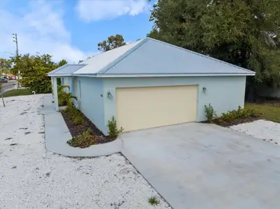 New construction Single-Family house 3525 Mcintosh Rd, Sarasota, FL 34232 - image