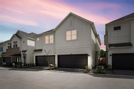 New construction Single-Family house 3923 Willowbend Point Dr, Houston, TX 77025 - image