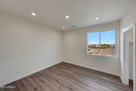 New construction Single-Family house 921 E Desert Ln, Phoenix, AZ 85042 null- photo 41 41