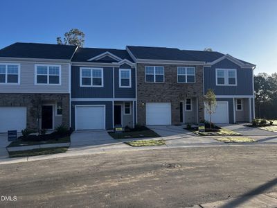 New construction Townhouse house 3039 Fulong Dr, Durham, NC 27704 - image