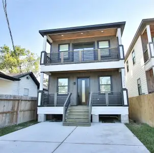 New construction Single-Family house 1224 Johnston St, Houston, TX 77022 - image