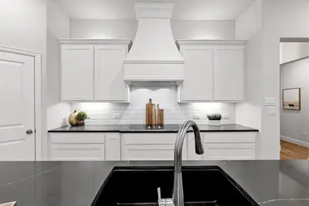 New construction Single-Family house 1009 Chandler Rd, Denton, TX 76207 - image 5