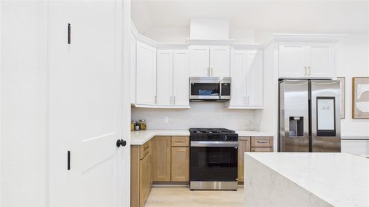 New construction Single-Family house 805 Brooks St, Unit B, Houston, TX 77009 - image 11