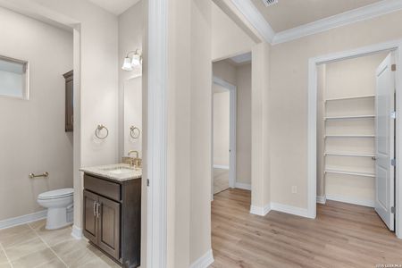 New construction Single-Family house 165 Allin Oaks, Universal City, TX 78148 plan Bordeaux - image 8