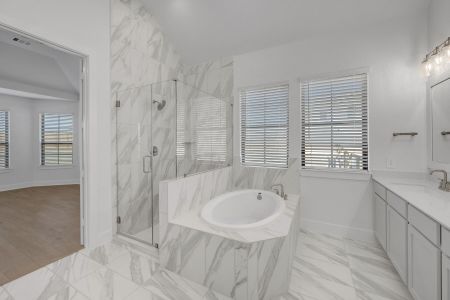 New construction Single-Family house 9912 Cavelier Canyon Ct, Montgomery, TX 77316 plan 16598 Gaines Glen Lane - image 6