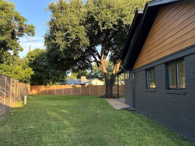 New construction Single-Family house 8619 Winding Walk, Austin, TX 78757 null- photo 25 25