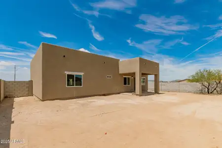 New construction Single-Family house 15941 S Animas Rd, Arizona City, AZ 85123 - image