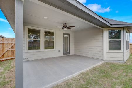 Covered patio of the Oleander floorplan at a Meritage Homes community.