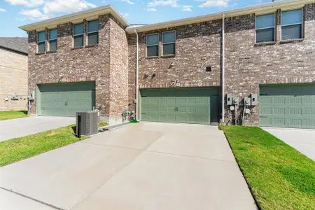 New construction Townhouse house 2618 Settlers Pl, Garland, TX 75042 null- photo 0