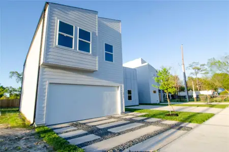 New construction Single-Family house 2832 Mansfield St, Houston, TX 77091 - image