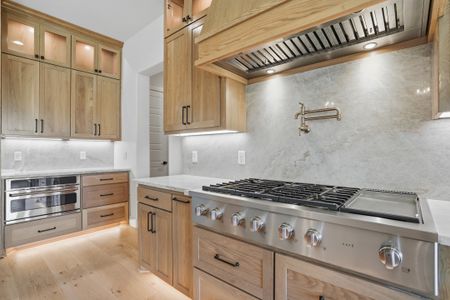 New construction Single-Family house 5009-B Frost Crk, Aledo, TX 76008 plan The Beaumont - image 17