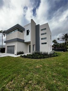 New construction Single-Family house 21320 Ne 26Th Ave, Miami, FL 33180 - photo 0