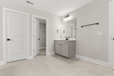 New construction Single-Family house 609 Metroliner Pl, Knightdale, NC 27545 plan Dogwood - image 9