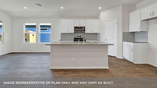 New construction Single-Family house 1640 Layne Ln, New Braunfels, TX 78130 Baxtor - photo 8 8