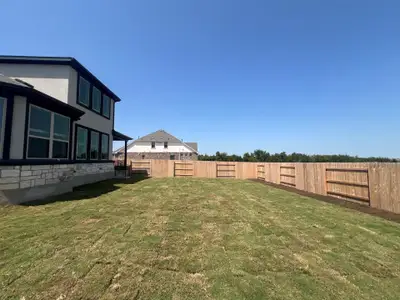 New construction Single-Family house 940 Sunny Ridge Dr, Leander, TX 78641 plan Premier Series - Rosewood - image