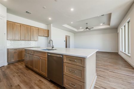 New construction Single-Family house 494 Hunters Xing, Sealy, TX 77474 - image 8