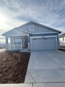 New construction Single-Family house 5077 N Quemoy St, Aurora, CO 80019 - photo 0