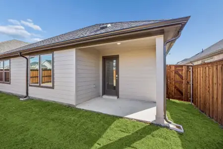 New construction Single-Family house 5517 High Bank Rd, Fort Worth, TX 76126 plan Heisman | Ventana - image