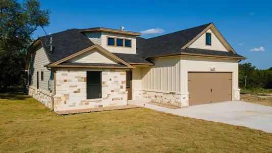 New construction Single-Family house 1617 Badger Ln, Lampasas, TX 76550 - image