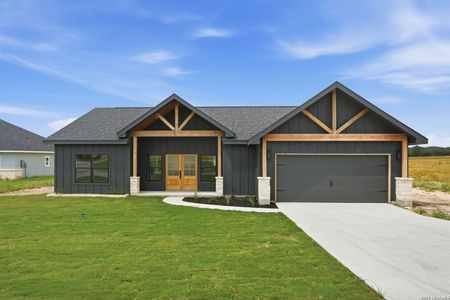 New construction Single-Family house 109 Merion Ln, La Vernia, TX 78121 - image