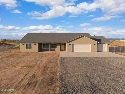 New construction Single-Family house 23132 W Lone Mountain Rd, Wittmann, AZ 85361 - image