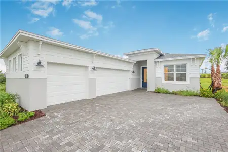 New construction Single-Family house 1618 Bellagio Lp, Tavares, FL 32778 plan Laura - image