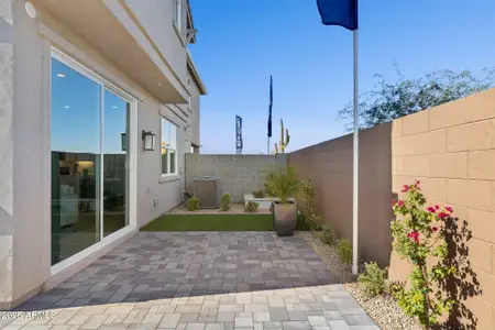 New construction Townhouse house 5878 E Zachary Dr, Phoenix, AZ 85054 plan Reno - image