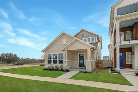 New construction Single-Family house 618 Chambray, New Braunfels, TX 78130 - image