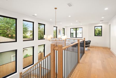 New construction Single-Family house 1411 Ebony Ln, Houston, TX 77018 plan The Emerson - image 8