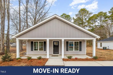 New construction Single-Family house 307 E Pope Ave, Kenly, NC 27542 null- photo 22 22