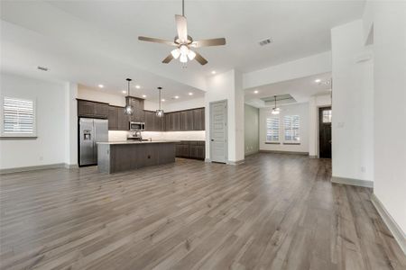 New construction Single-Family house 4800 Blackhawk Green Ct, Arlington, TX 76005 null- photo 3 3