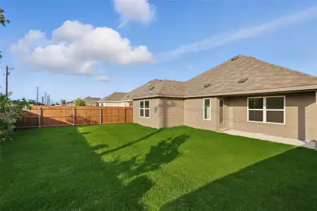 New construction Single-Family house 1021 Baker Bridge Dr, Forney, TX 75126 plan Driskill - image