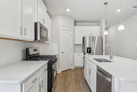 New construction Single-Family house 17434 Butterfly Orchid Ln, Waller, TX 77484 plan The Allen (840) - image