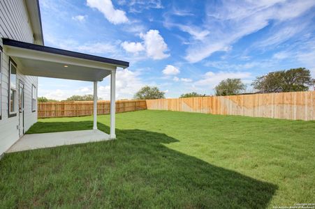 New construction Single-Family house 3417 Meteor Night, Converse, TX 78109 The Douglas B- photo 101 101