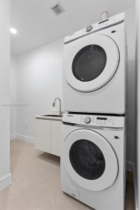 New construction Condo house 700 Ne 24Rd St, Unit PH-5802, Miami, FL 33137 - image 17