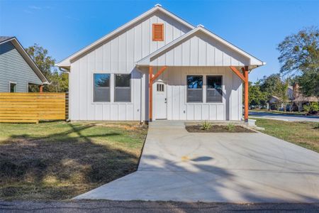 New construction Single-Family house 614 E Englewood St, Franklin, TX 77856 - image